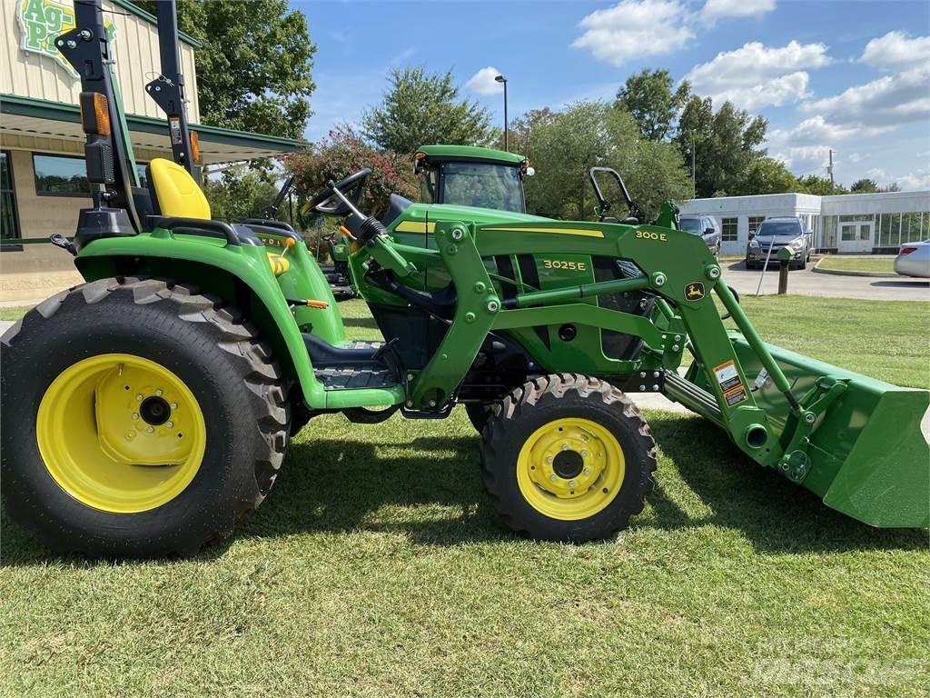 John Deere 3025E コンパクトトラクター