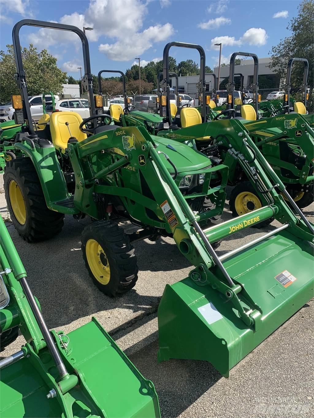 John Deere 3025E コンパクトトラクター