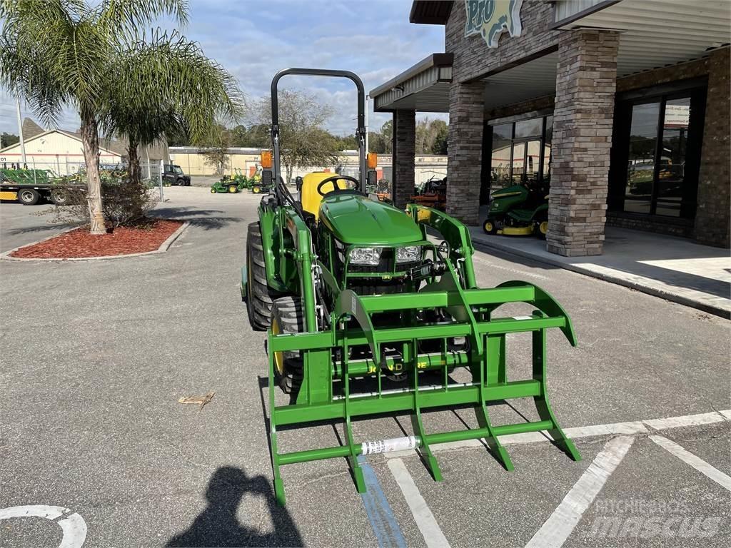 John Deere 3032E コンパクトトラクター