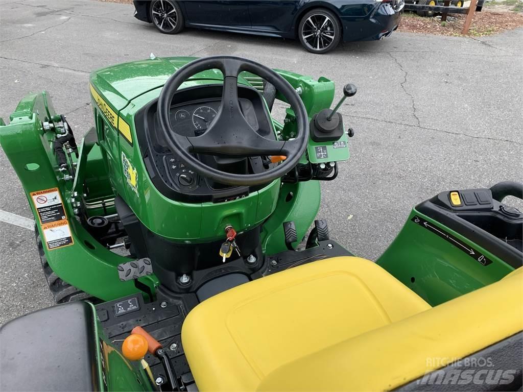 John Deere 3038E コンパクトトラクター