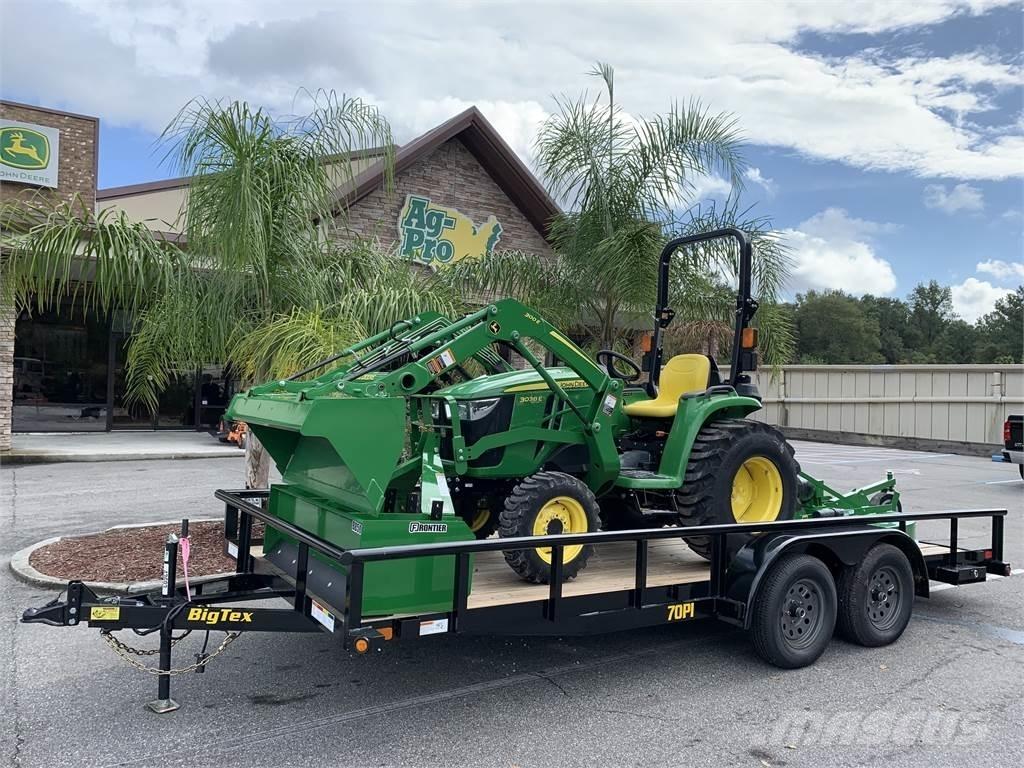 John Deere 3038E コンパクトトラクター