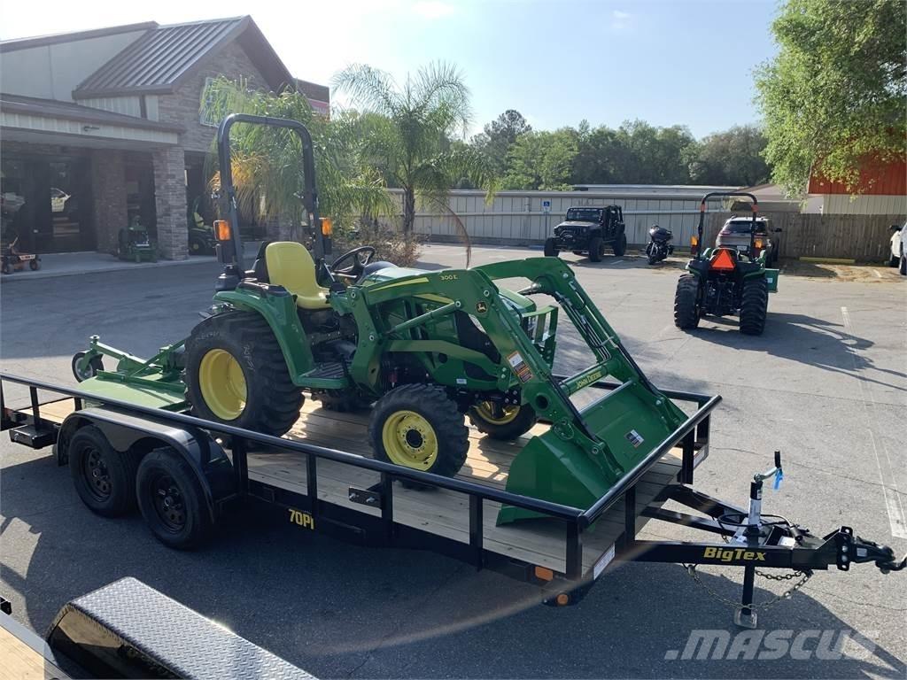 John Deere 3038E コンパクトトラクター