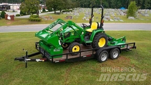 John Deere 3038E コンパクトトラクター