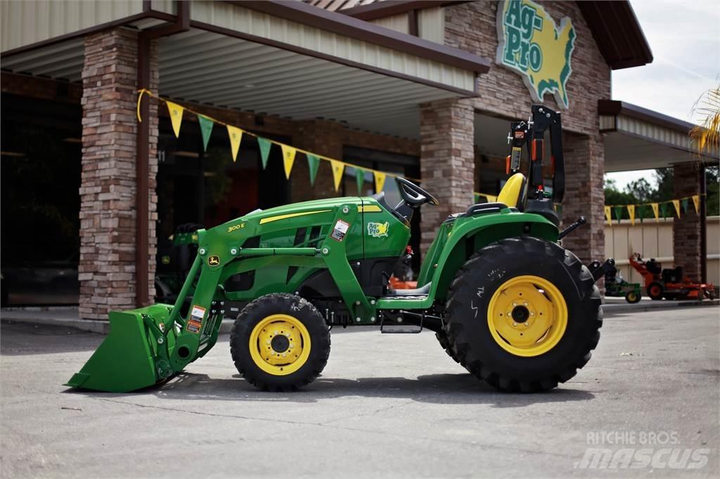 John Deere 3038E コンパクトトラクター