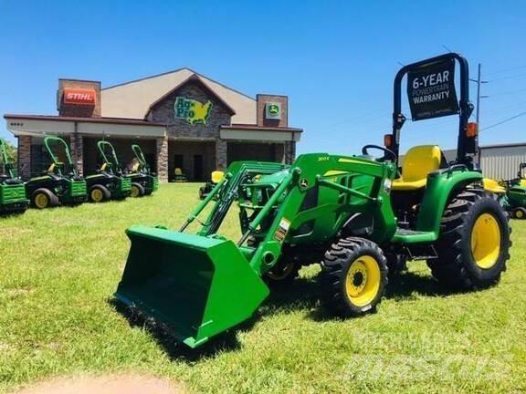 John Deere 3038E コンパクトトラクター