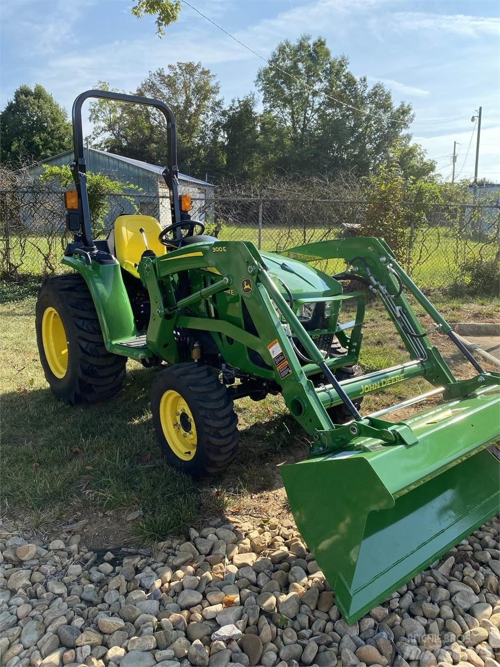 John Deere 3038E コンパクトトラクター