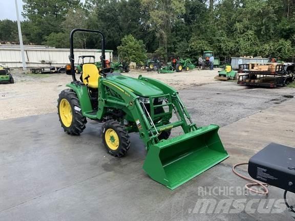 John Deere 3046R トラクター