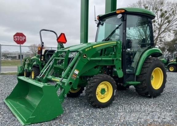 John Deere 3046R トラクター