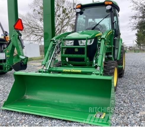 John Deere 3046R トラクター