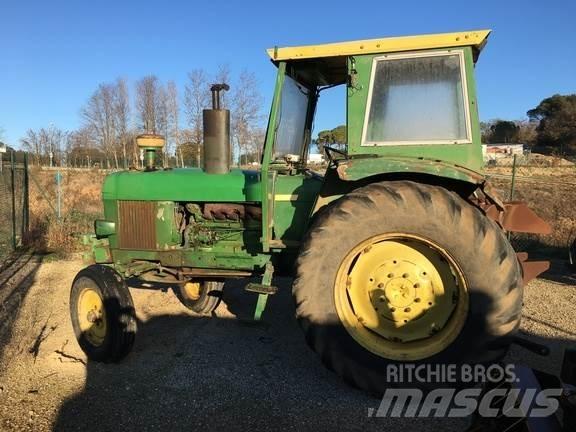 John Deere 3135 トラクター