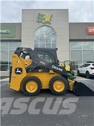John Deere 318G スキッドステアローダー