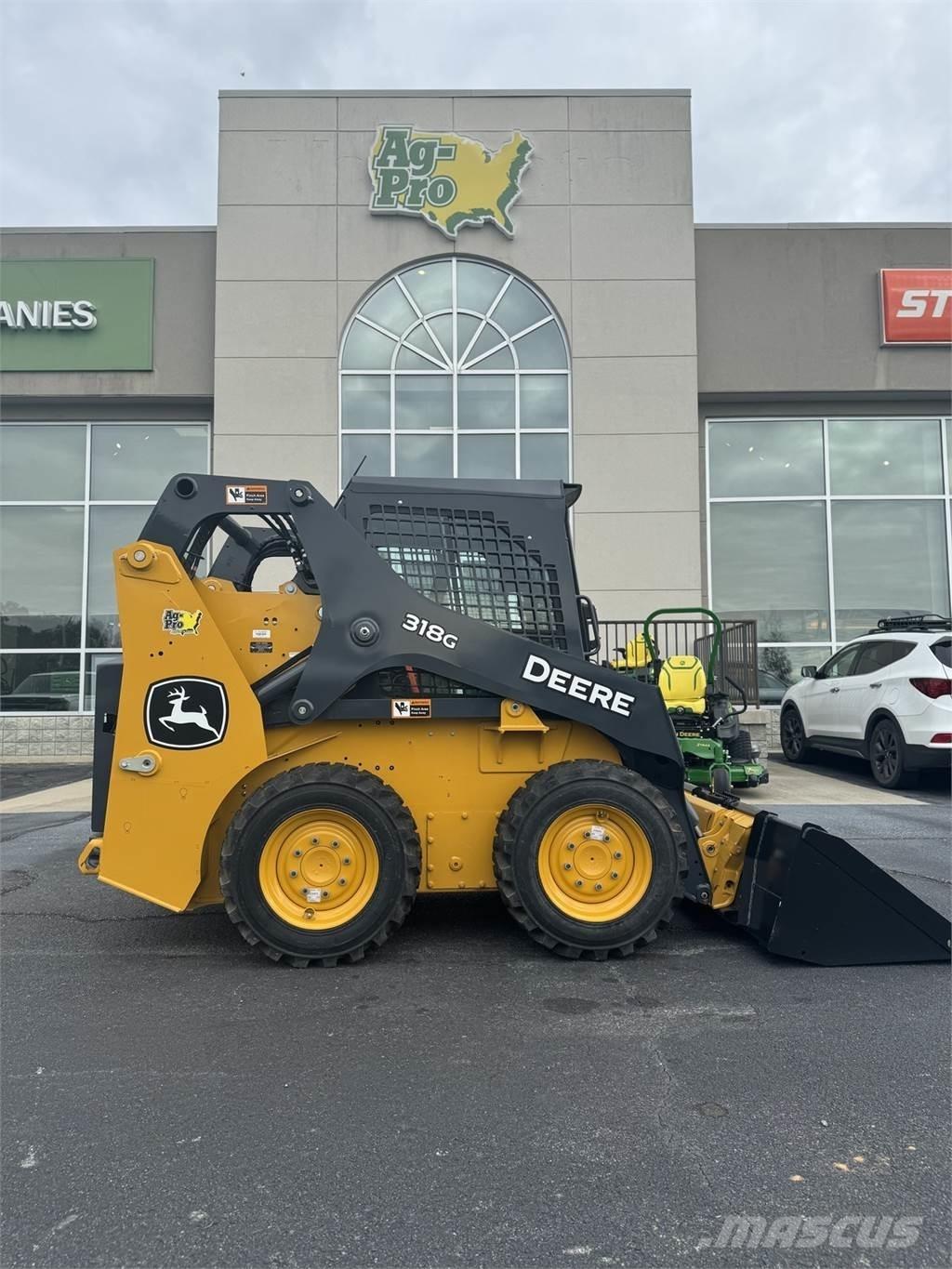 John Deere 318G スキッドステアローダー