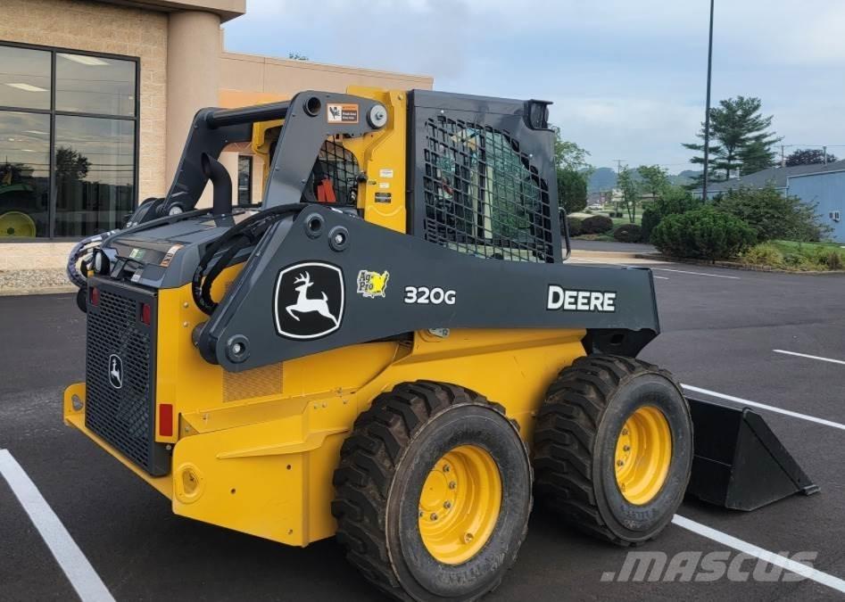 John Deere 320G スキッドステアローダー