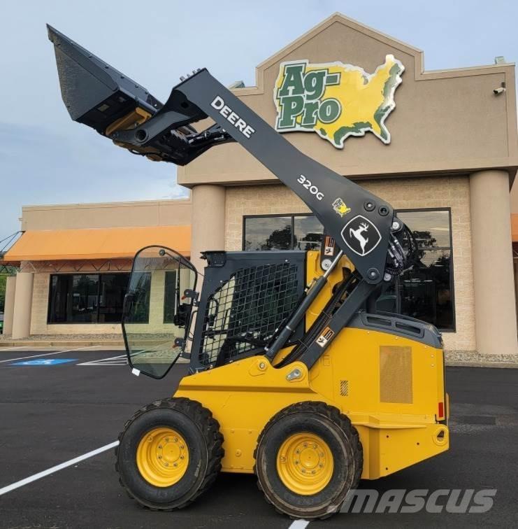 John Deere 320G スキッドステアローダー