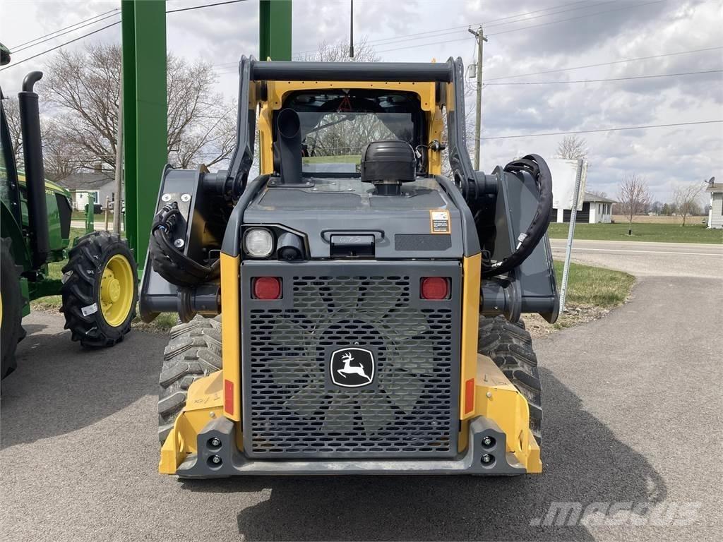 John Deere 324G スキッドステアローダー