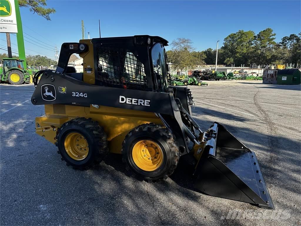 John Deere 324G スキッドステアローダー