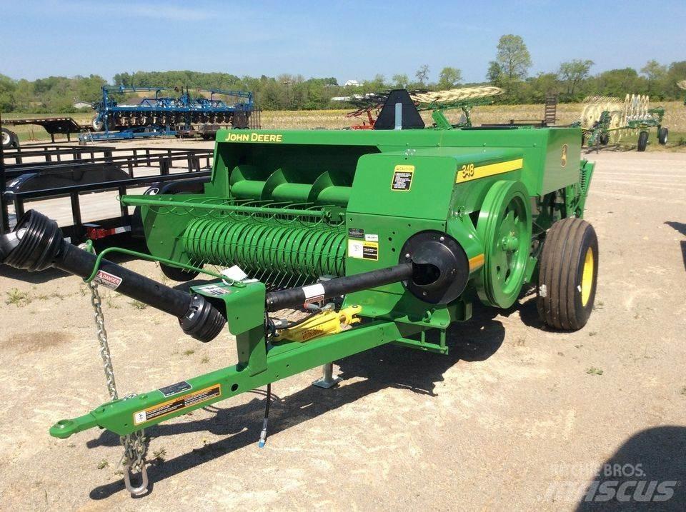 John Deere 348 スクエアベーラー
