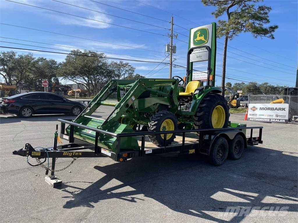 John Deere 4044M トラクター
