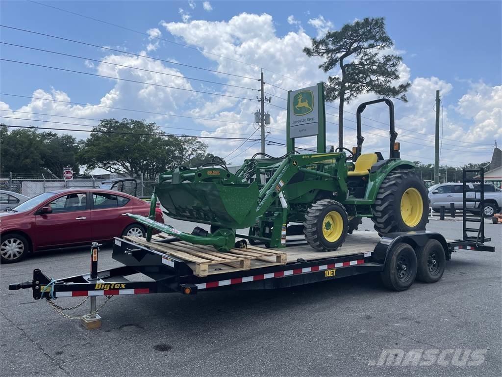 John Deere 4044M トラクター