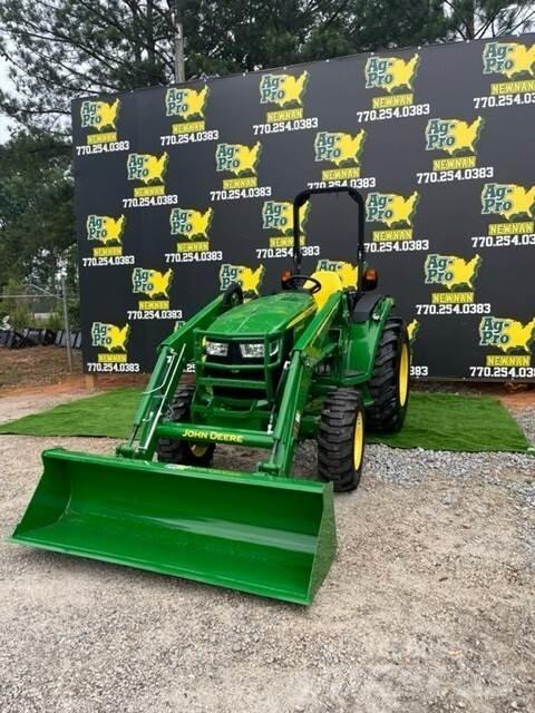 John Deere 4044R トラクター