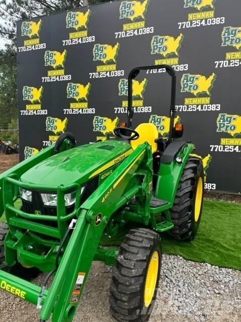 John Deere 4044R トラクター
