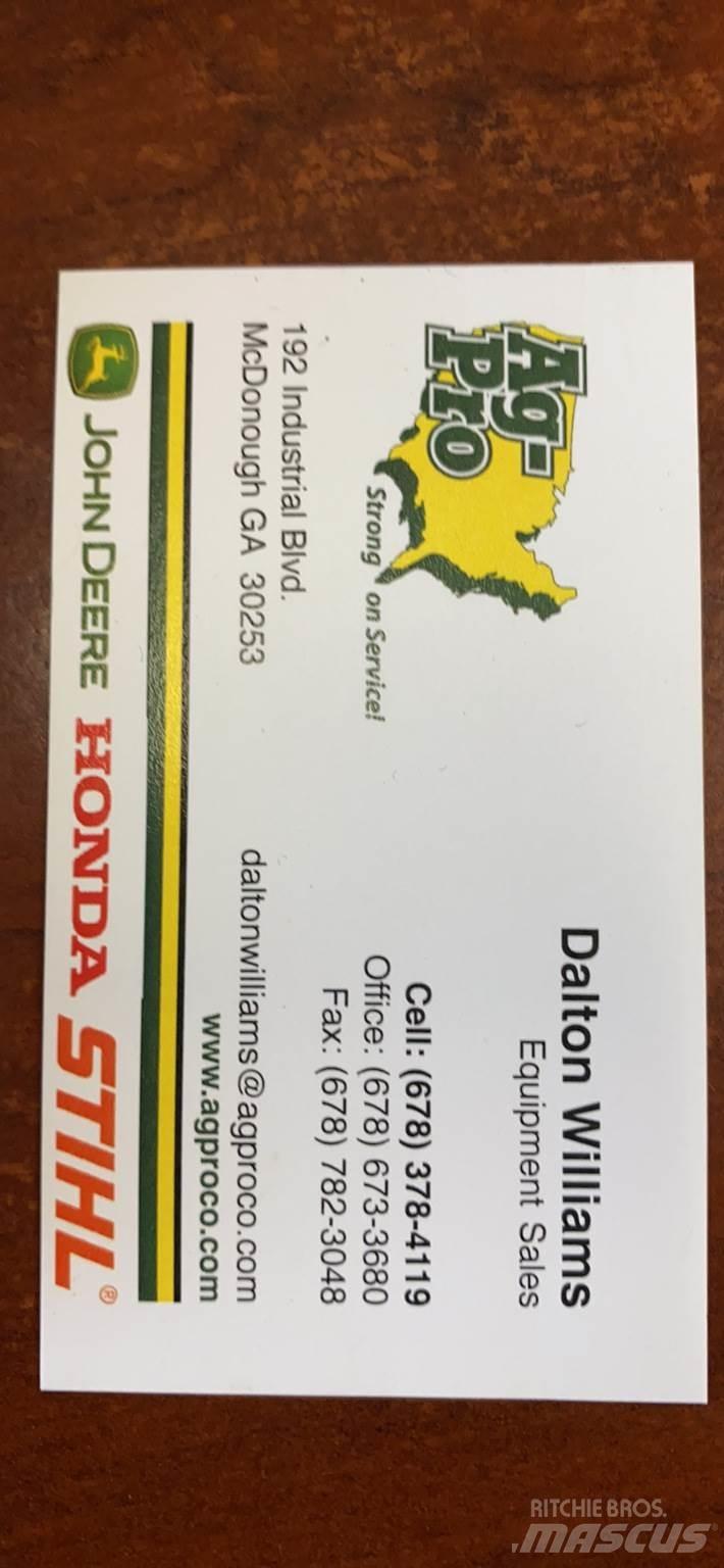 John Deere 4052M トラクター