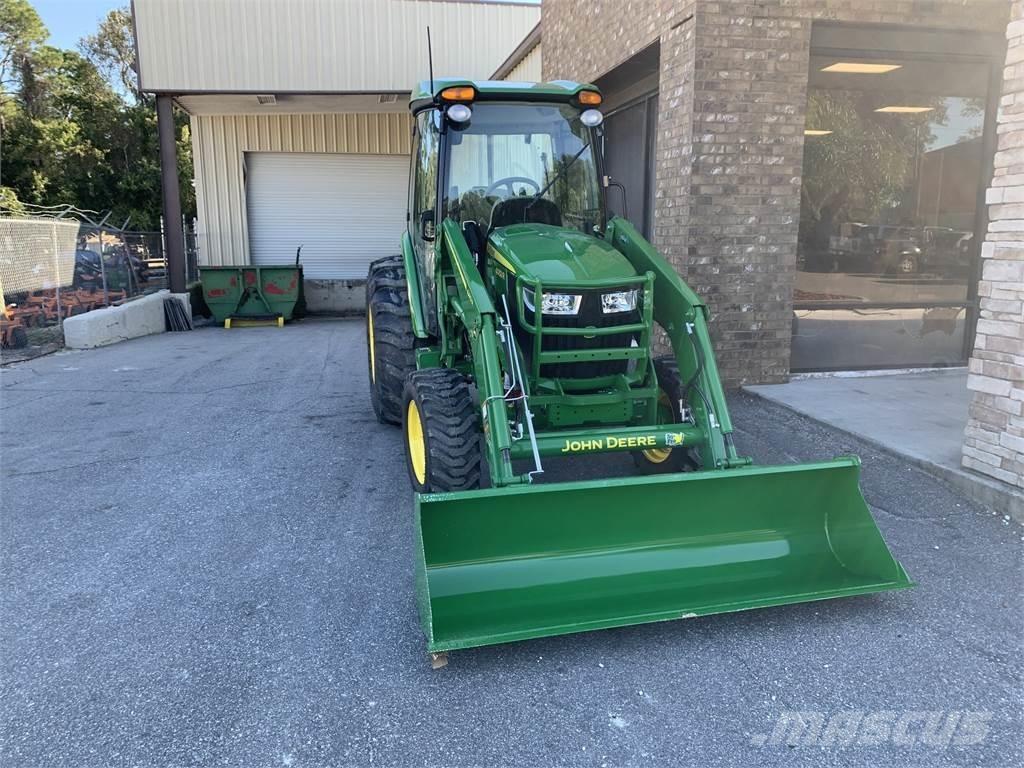 John Deere 4052R トラクター