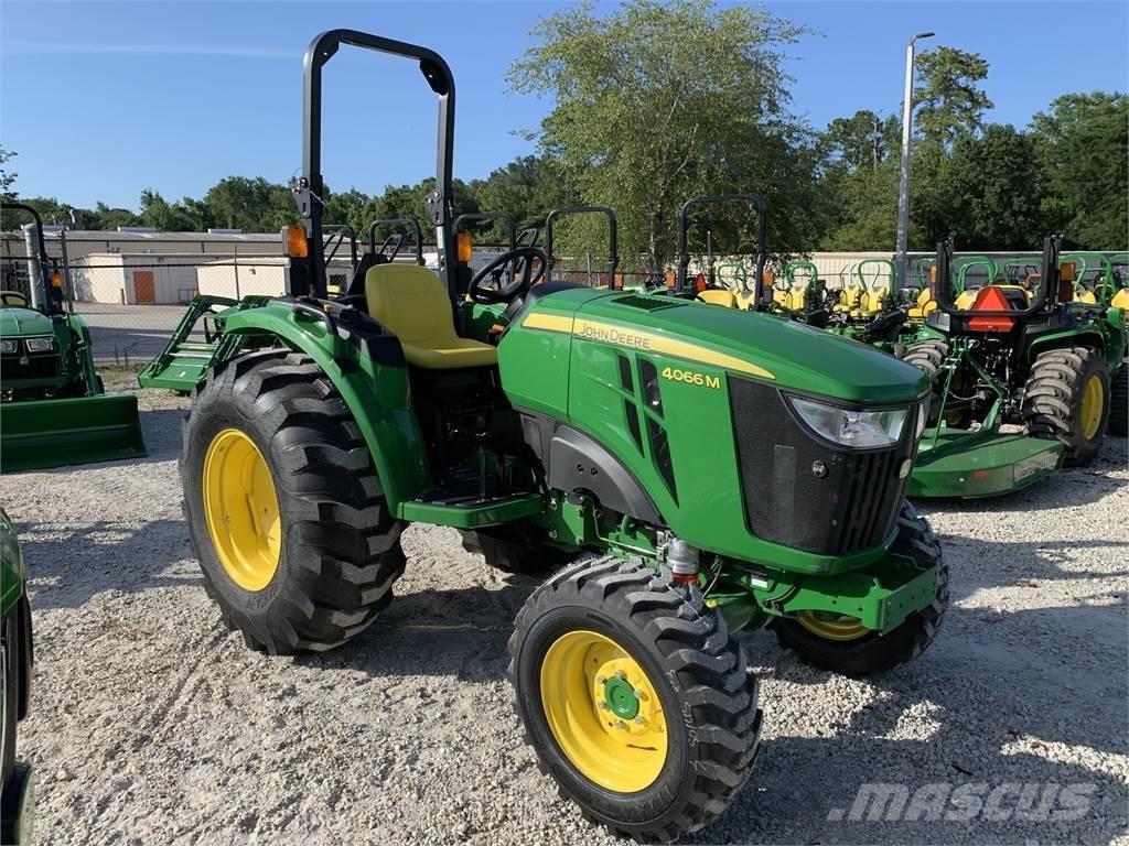 John Deere 4066M トラクター