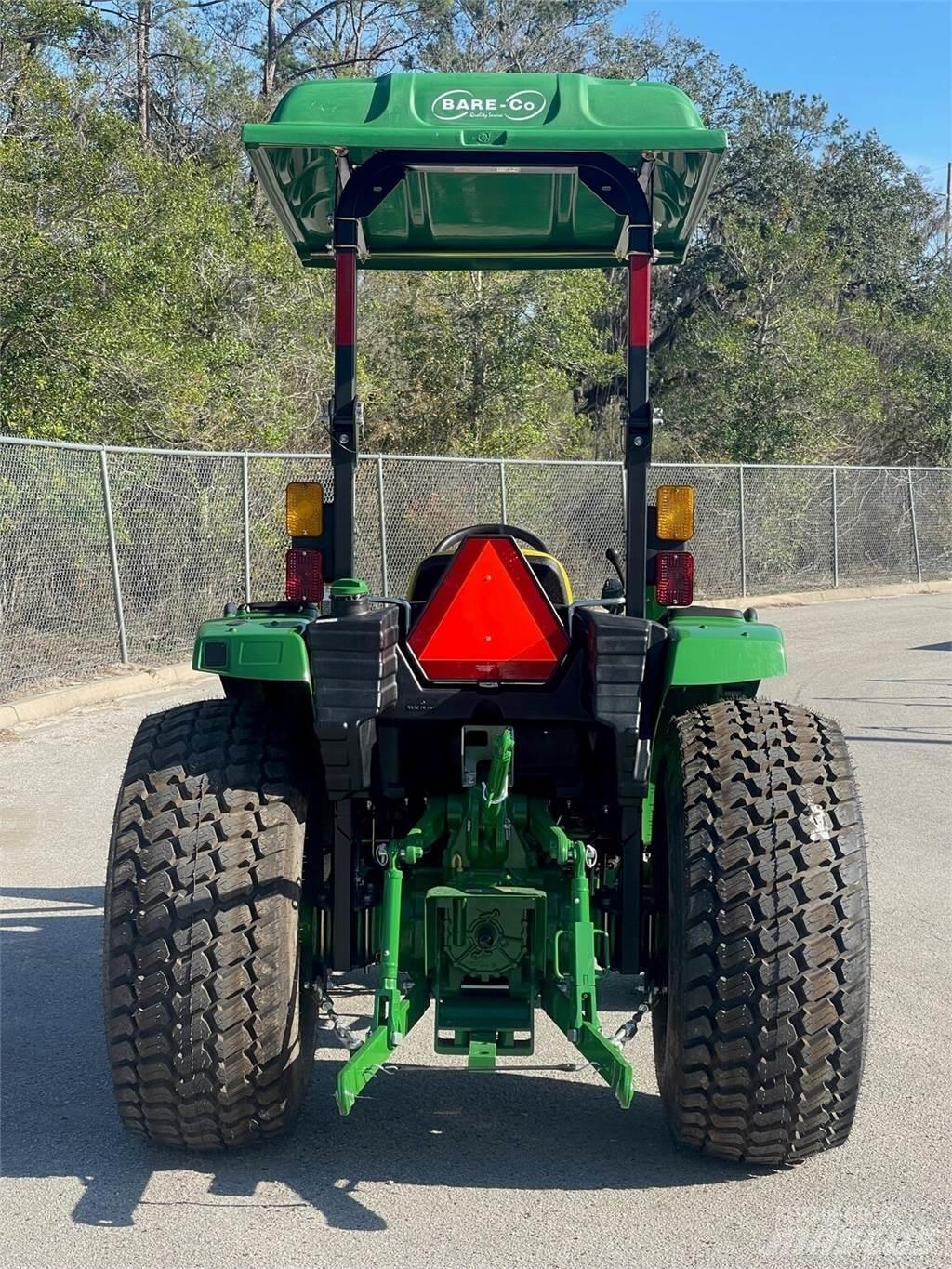 John Deere 4066M トラクター