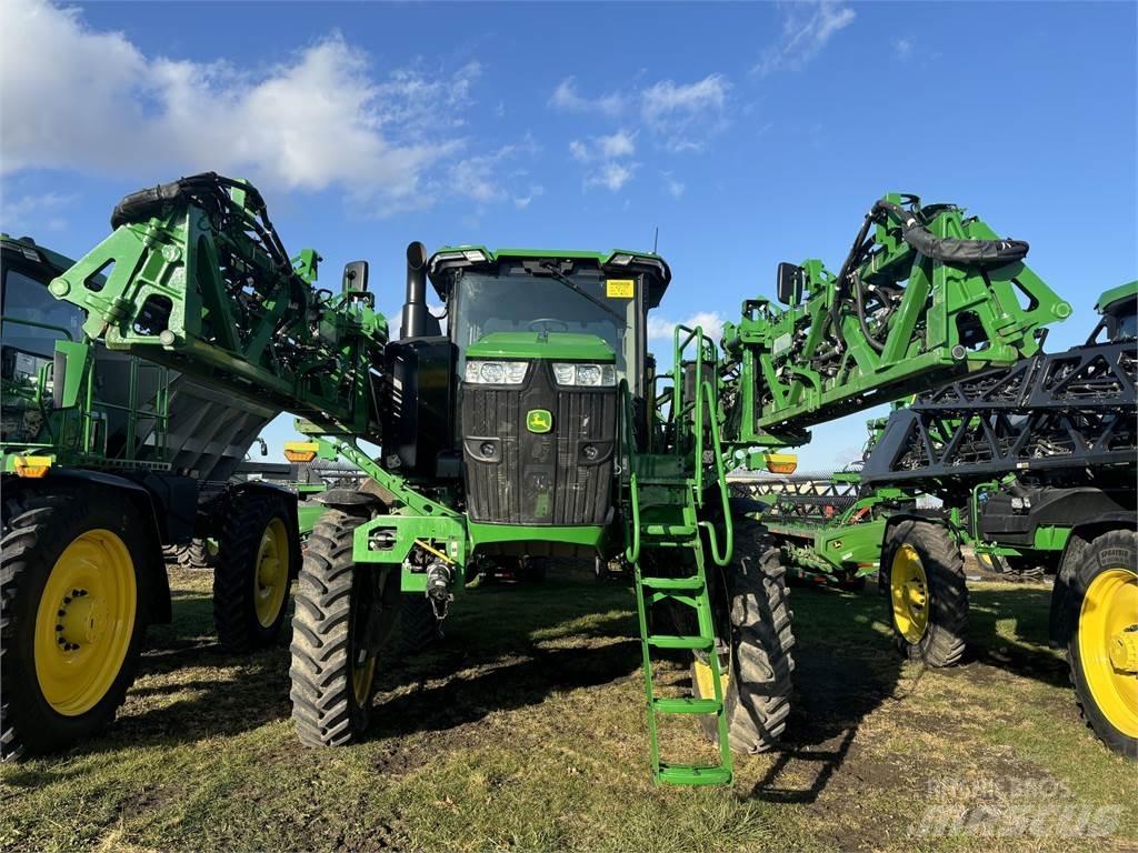 John Deere 412R 牽引型スプレイヤー