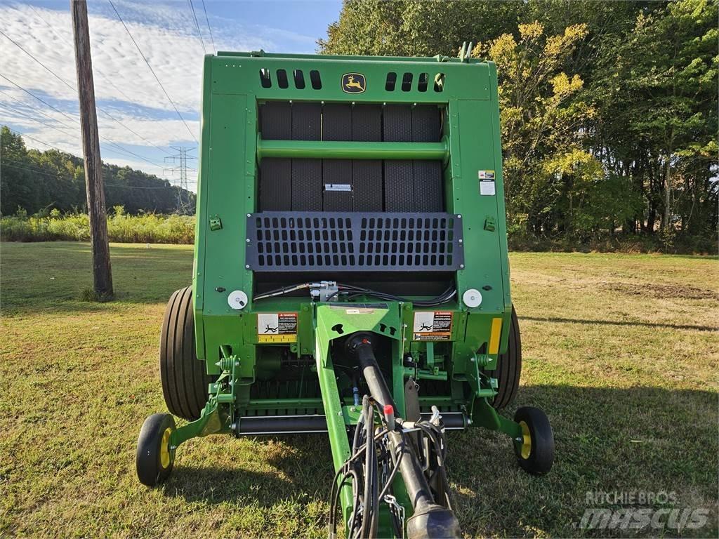 John Deere 451M ラウンドベーラー