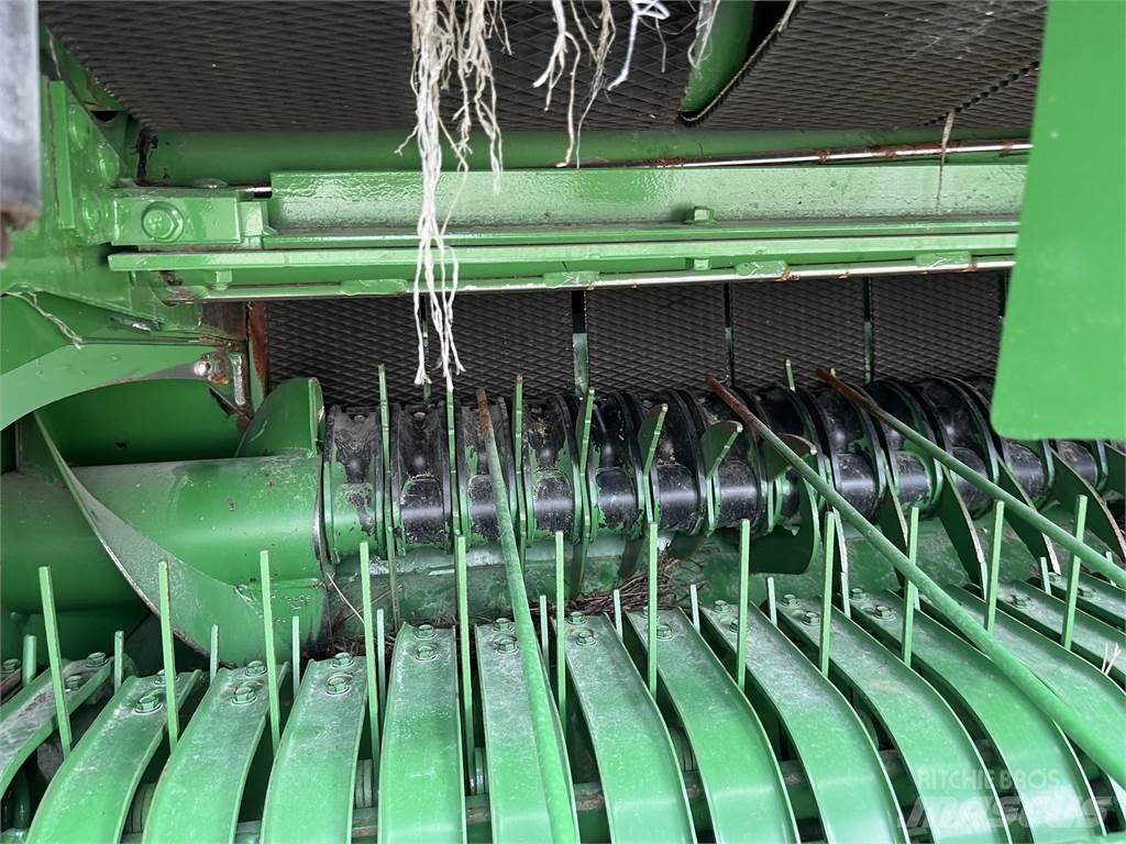 John Deere 451M ラウンドベーラー