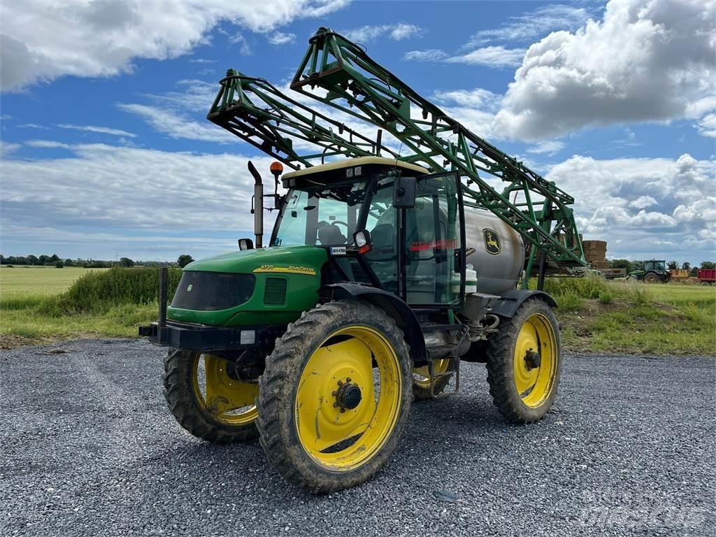 John Deere 4720 牽引型スプレイヤー