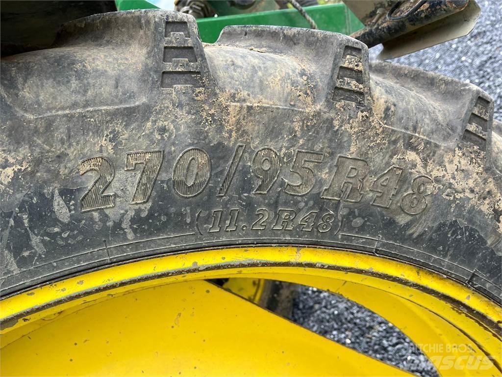John Deere 4720 牽引型スプレイヤー