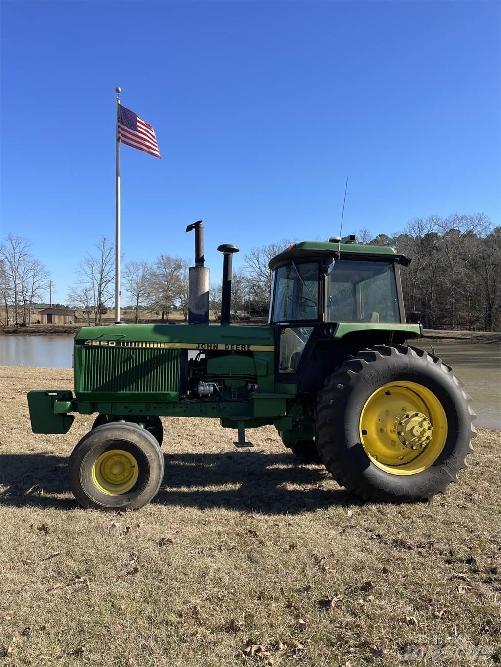 John Deere 4850 トラクター