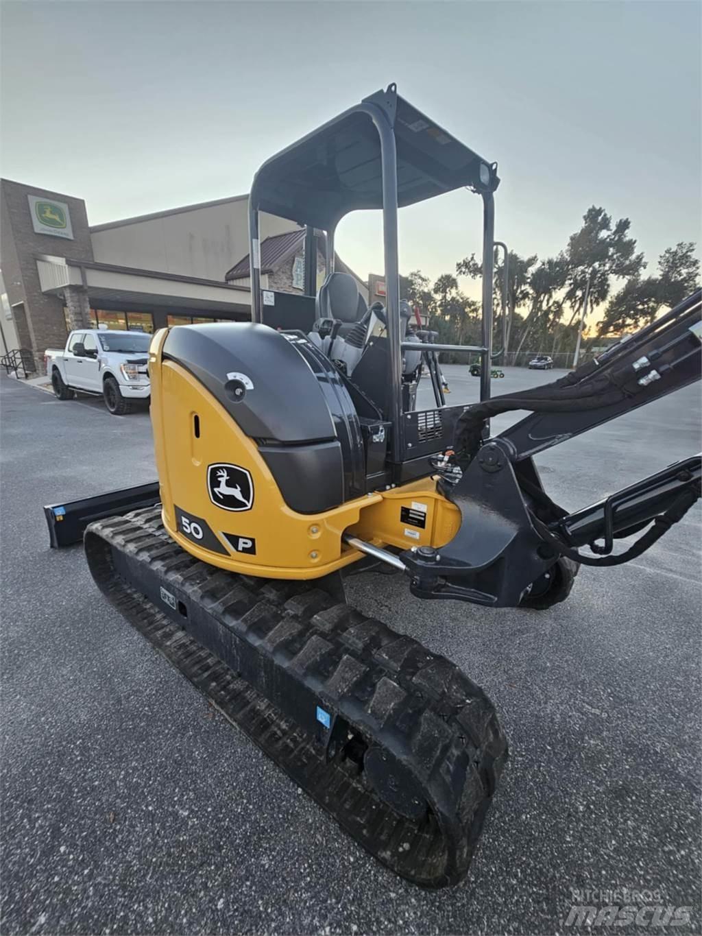 John Deere 50 P ミニ油圧ショベル 7t以下（ミニユンボ・ミニディガー）