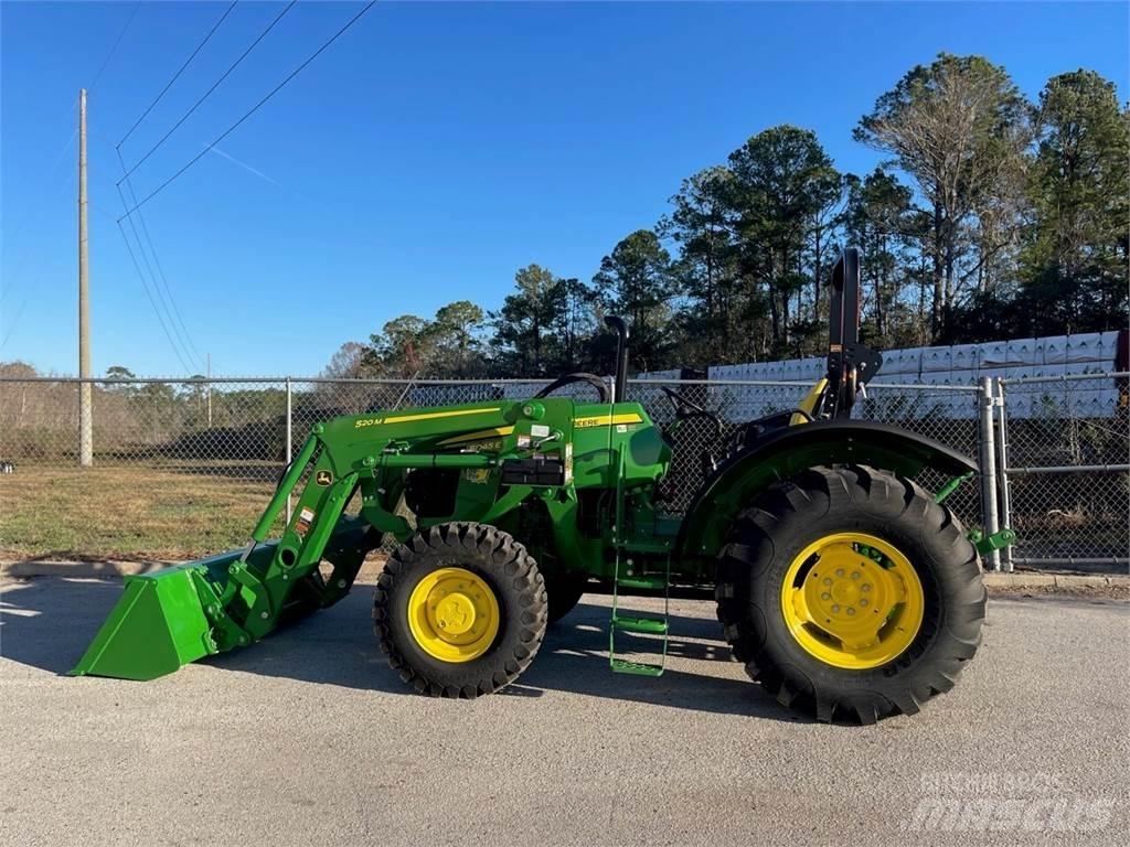 John Deere 5045E トラクター
