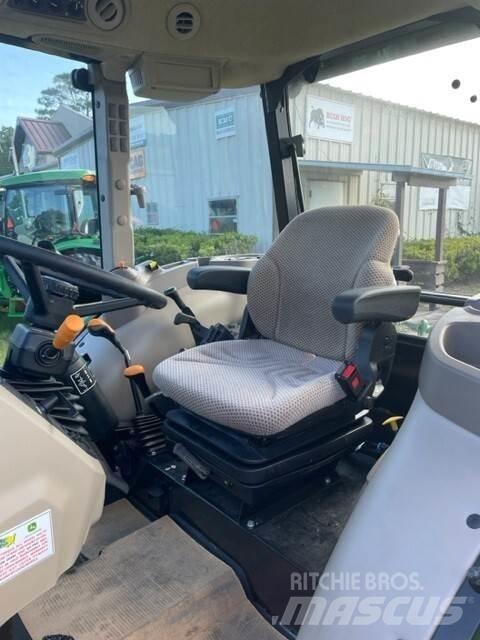 John Deere 5067E トラクター