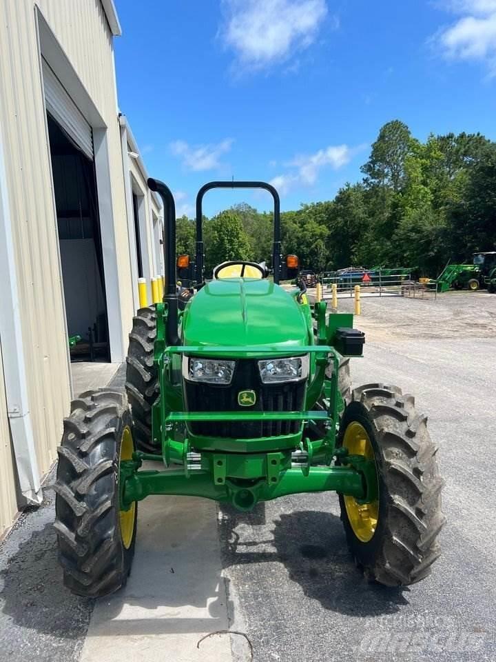John Deere 5067E トラクター