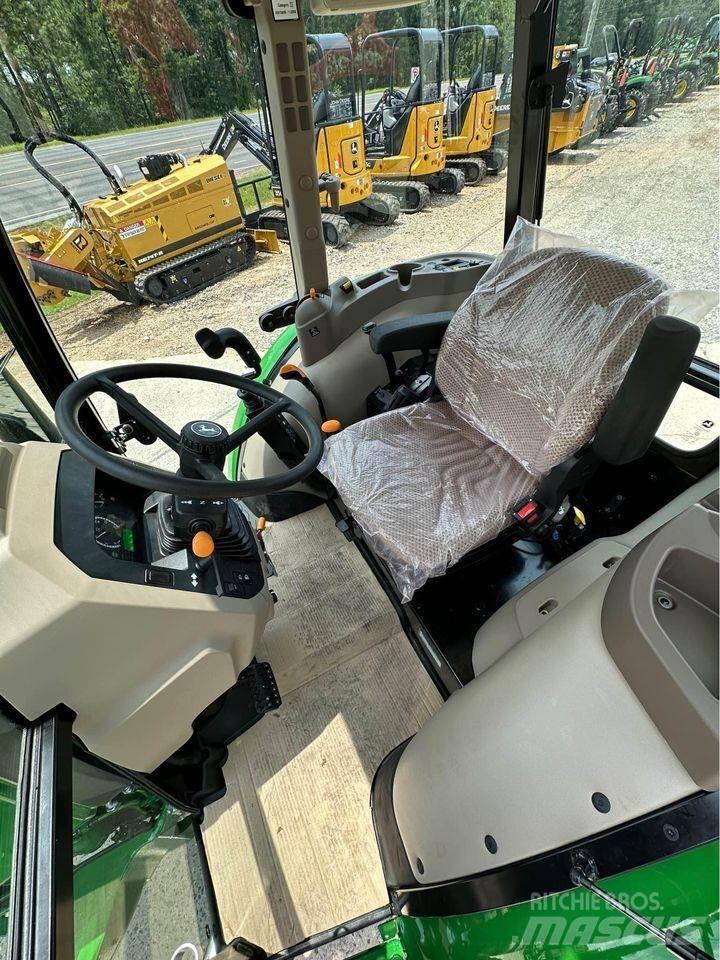 John Deere 5067E トラクター