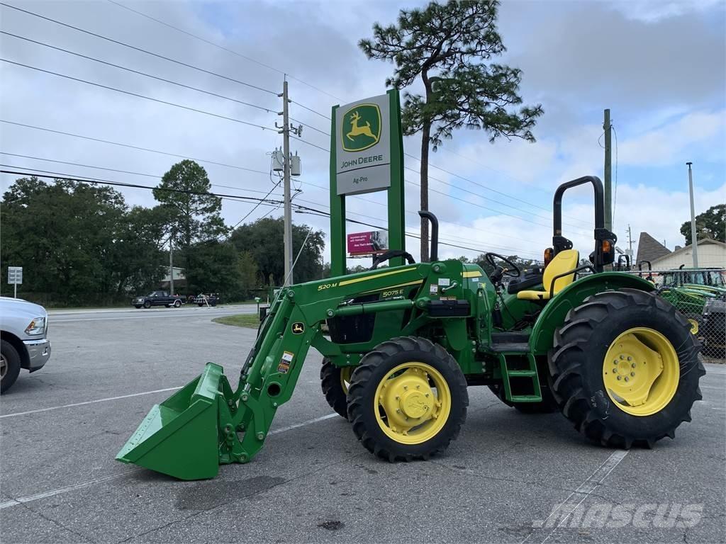 John Deere 5075E トラクター
