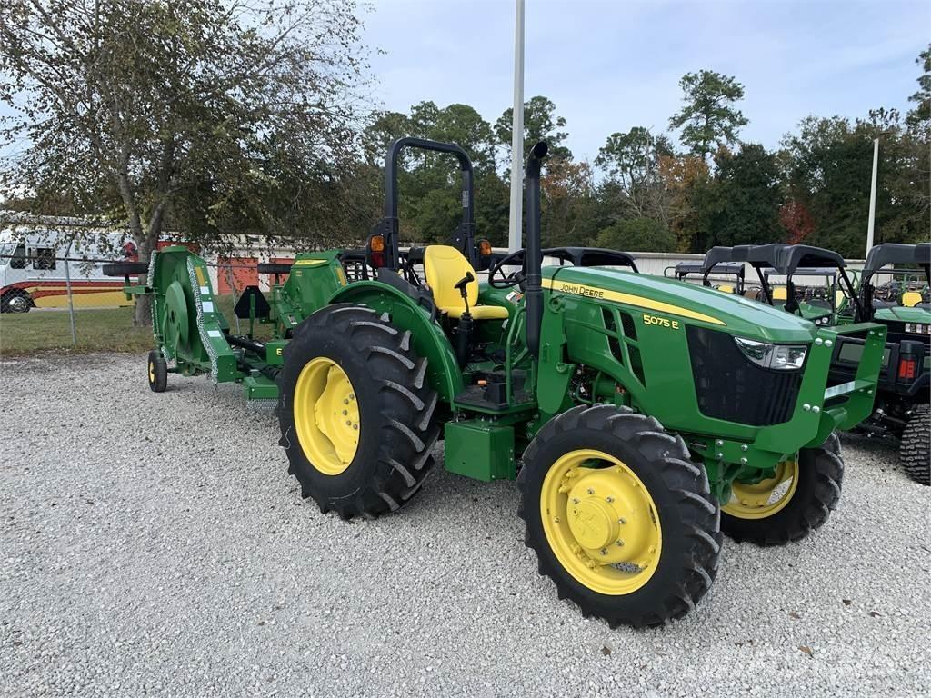 John Deere 5075E トラクター