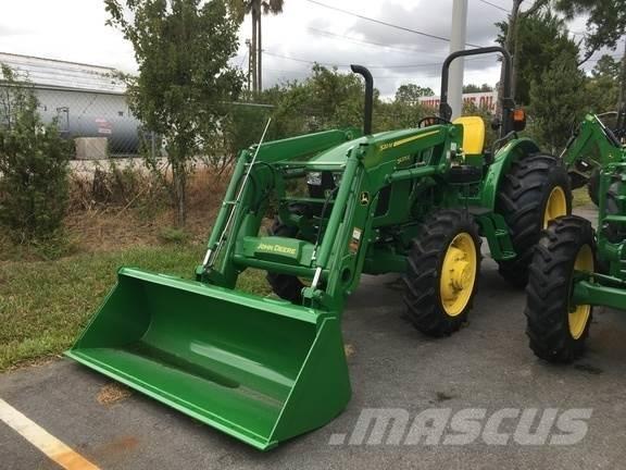 John Deere 5075E トラクター
