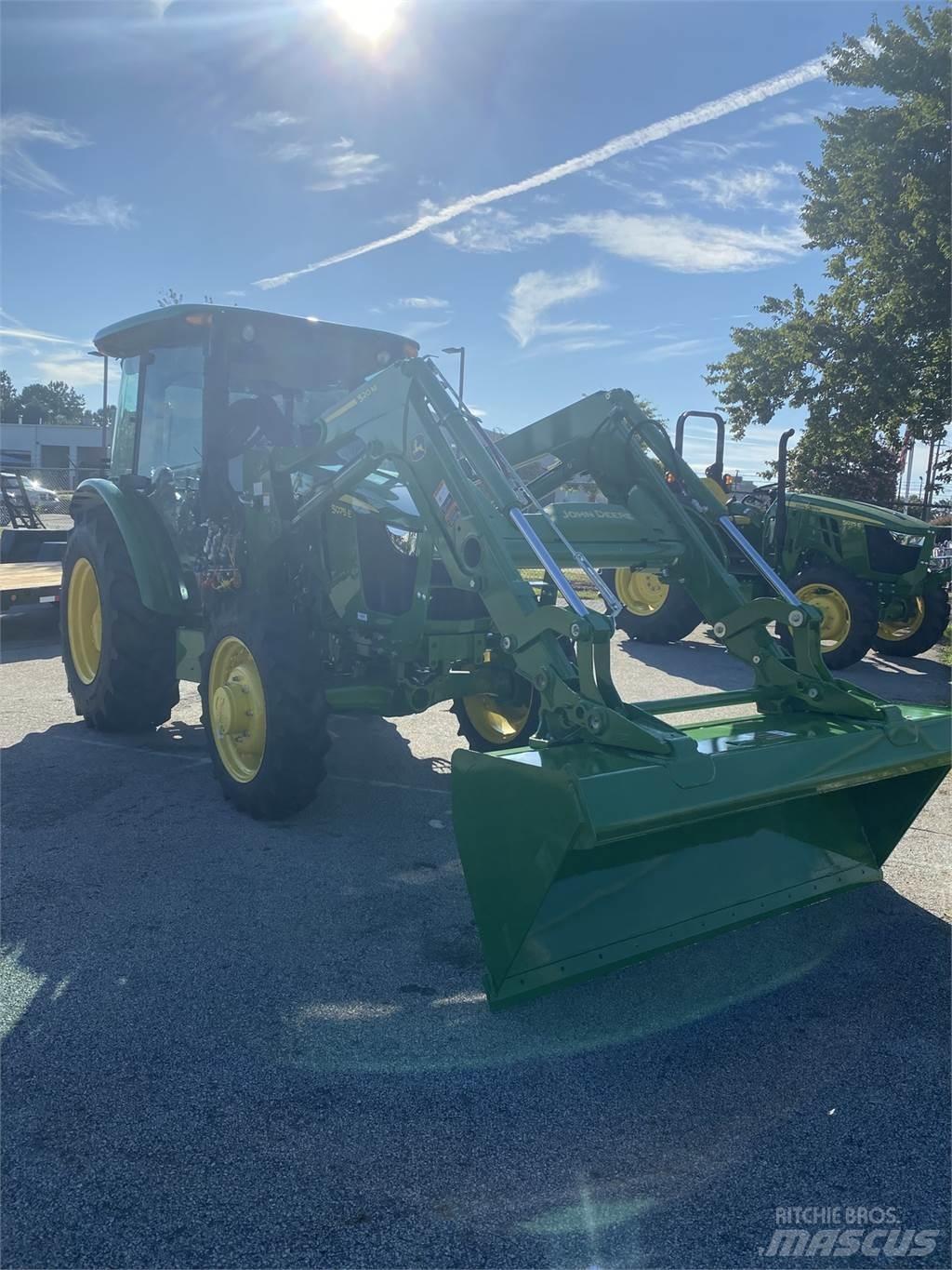 John Deere 5075E トラクター