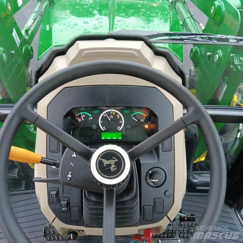 John Deere 5075E トラクター