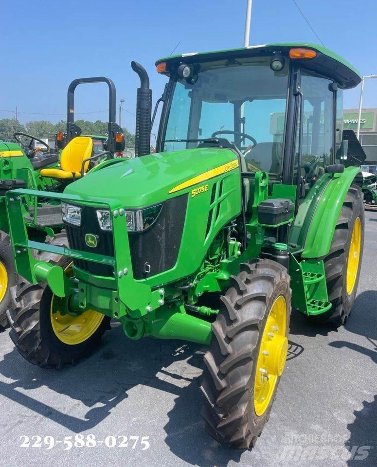 John Deere 5075E トラクター