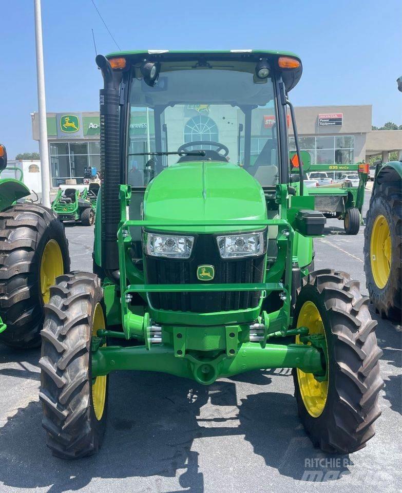 John Deere 5075E トラクター