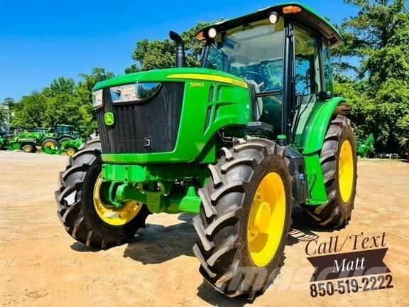 John Deere 5090E トラクター