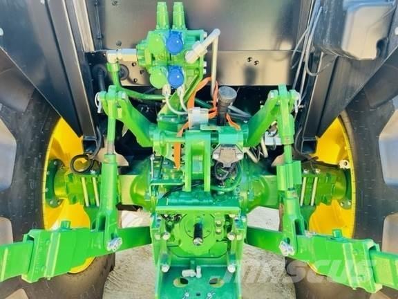 John Deere 5090E トラクター