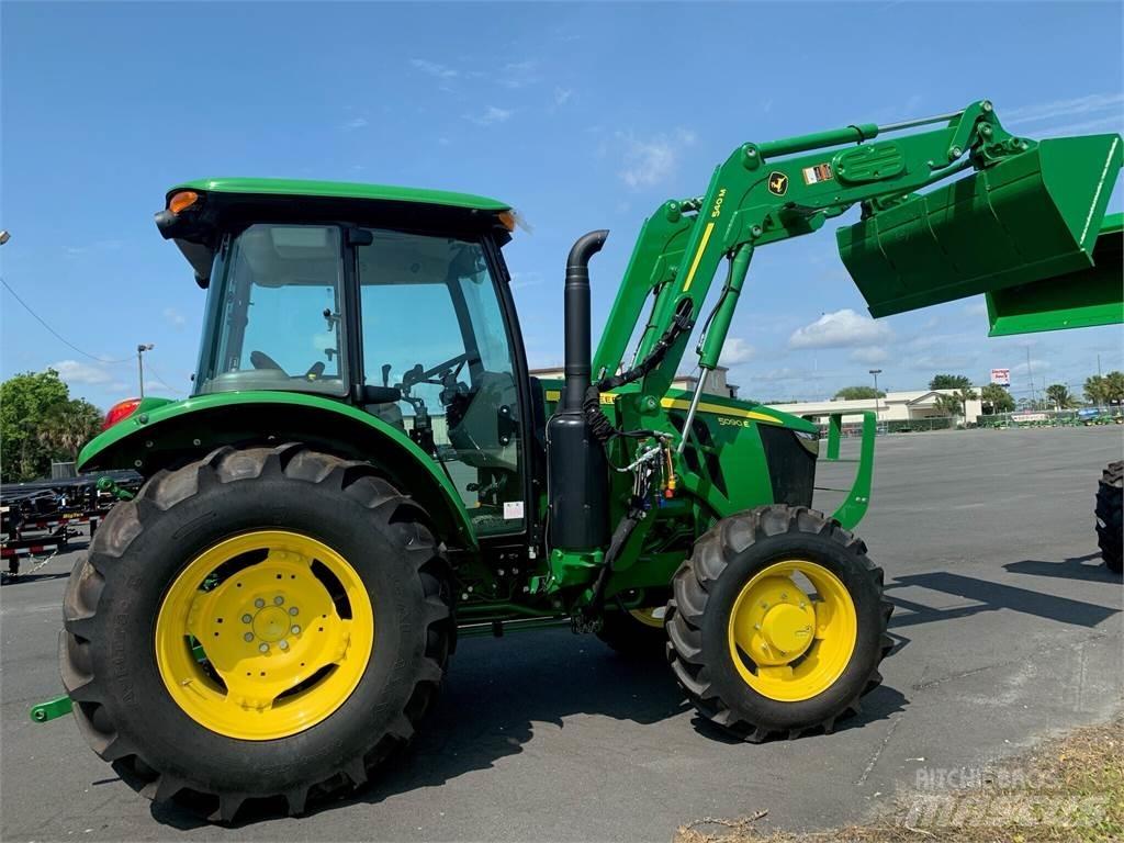 John Deere 5090E トラクター